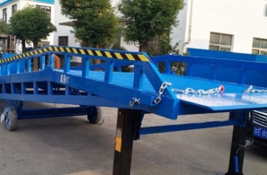 江蘇移動式液壓登車橋